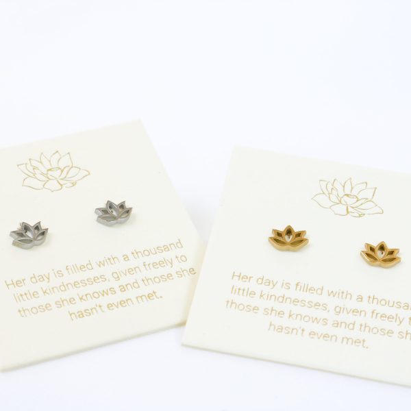 Love Lunamei Earrings - Lotus - Silver