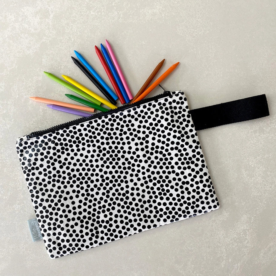 Hello Weekend - Good To Go Pouch